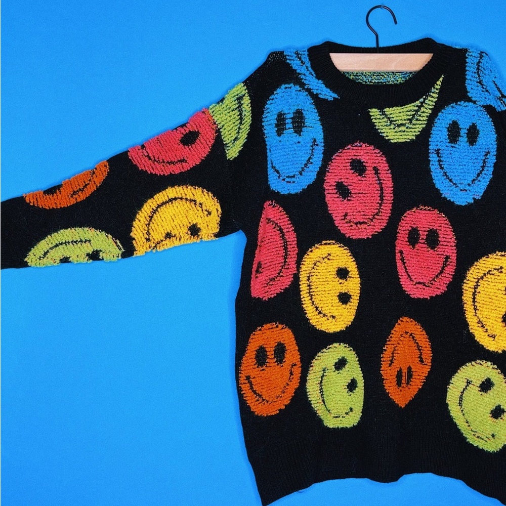 INDV baggy smiley sweater y2k rainbow Large